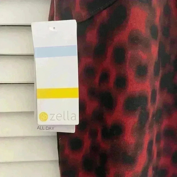 Zella all day girls size large (10-12) red leopard print sweatpants - Picture 4 of 6